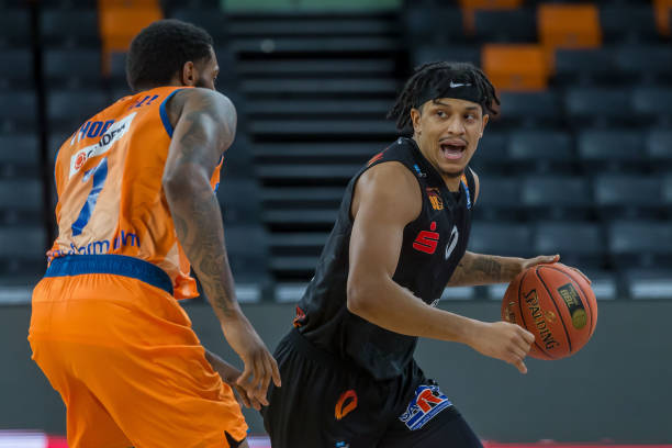 是出众的个 是出众的个