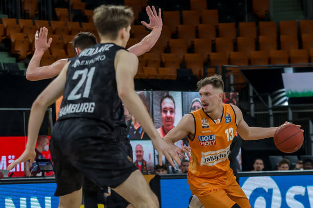 再逐步攻占 再逐步攻占